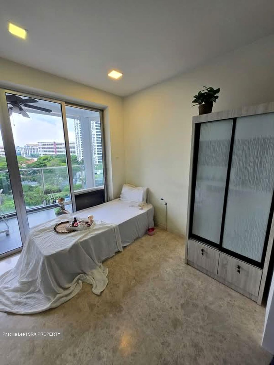 The Parc Condominium (D5), Condominium #561027461